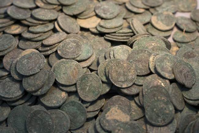 600 Kilos Roman coins found in Spain